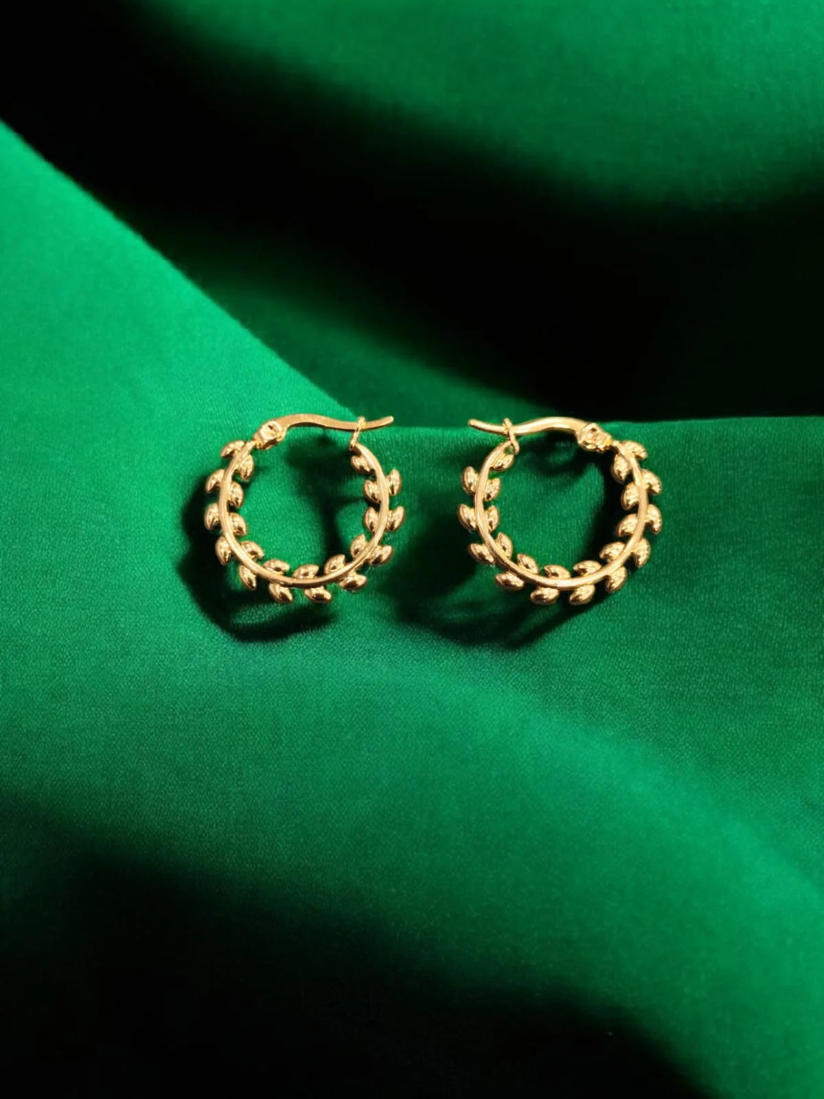 GOLD PLATED EARRING MN9