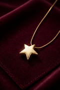 Elegant Star Pendant Necklace MN27